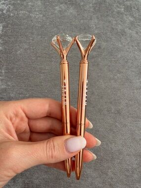 Rose Gold Diamond-Top pen